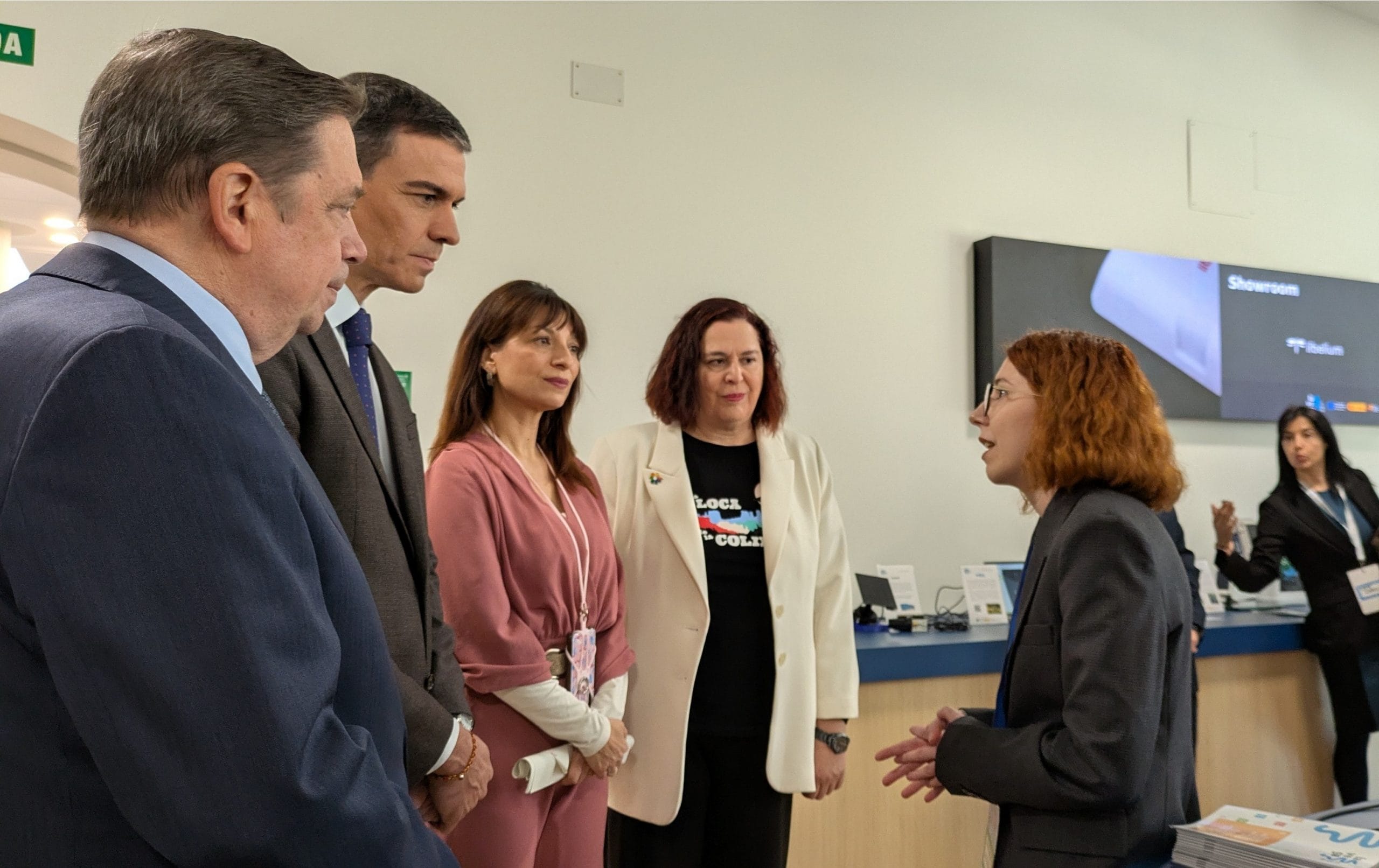 El presidente del Gobierno, Pedro Sánchez, conoce a Optimuu